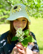 Load image into Gallery viewer, Blossom Sunhat